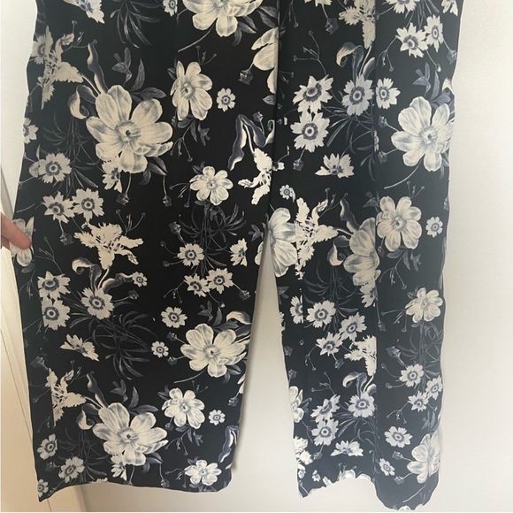 Who What Wear women’s size 16 black floral pants - Picture 4 of 8
